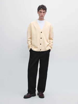 100% Wool V-Neck Knitted Cardigan - Waniliowy - - Massimo Dutti - Male