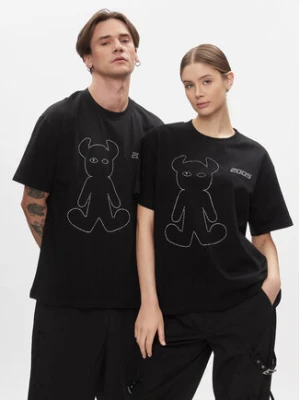 2005 T-Shirt Unisex Horned Czarny Regular Fit