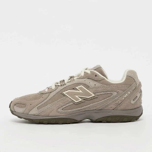 204L New Balance brązowy