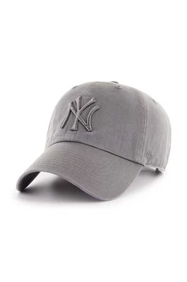 47brand czapka z daszkiem bawełniana MLB New York Yankees kolor szary z aplikacją B-RGW17GWSNL-DY