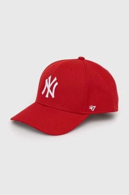 47brand czapka z daszkiem dziecięca MLB New York Yankees kolor czerwony z aplikacją BMVP17WBV
