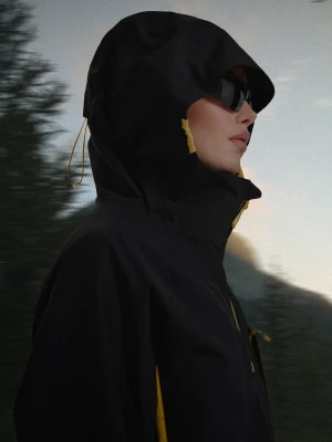 4F Kurtka trekkingowa przeciwdeszczowa membrana 20000+ damska - czarna L