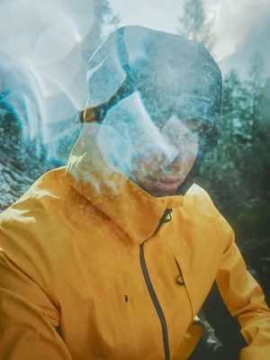 4F Kurtka trekkingowa przeciwdeszczowa membrana 20000+ męska - żółta M