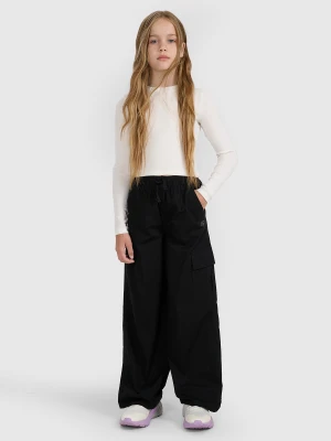 4F Spodnie casual cargo dziewczęce - czarne 134 (8-9 lat)