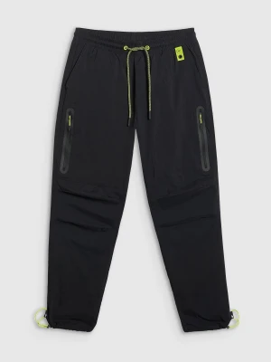 4F Spodnie casual męskie - czarne XL