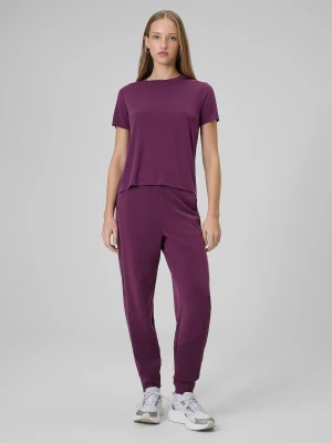 4F Spodnie dresowe z modalem joggery damskie - fioletowe XS