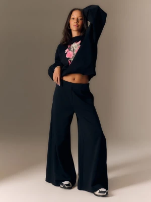4F Spodnie z szerokimi nogawkami z modalem damskie - czarne S