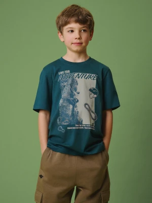 4F T-shirt regular z nadrukiem chłopięcy - turkusowy 146 (10-11 lat)