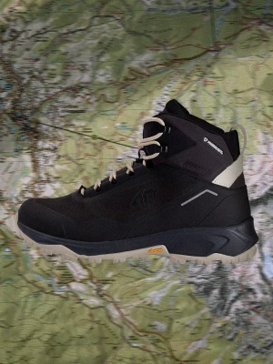 4F Wysokie buty trekkingowe ICE CRACKER z izolacją Primaloft damskie - czarne 38