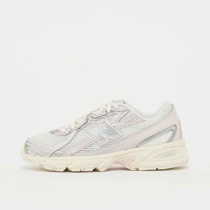 740 New Balance beż