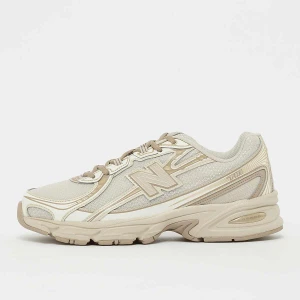 740 New Balance beż