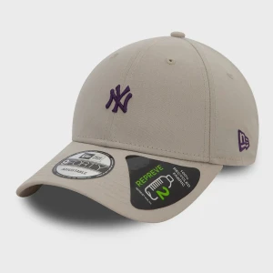 New Era 9Forty Repreve Mini Logo MLB York Yankees uniseks Czapki beż rozmiar Akcesoria