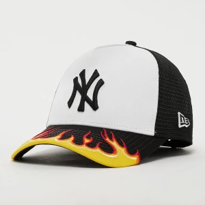 New Era A-Frame Trucker Flame MLB York Yankees black uniseks Czapki wielokolorowy rozmiar Akcesoria