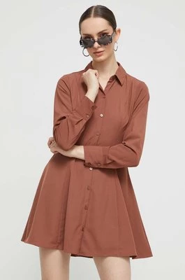 Abercrombie & Fitch sukienka kolor brązowy mini rozkloszowana