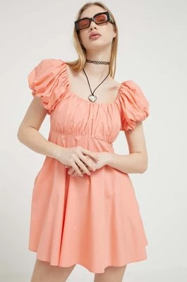 Abercrombie & Fitch sukienka kolor pomarańczowy mini rozkloszowana