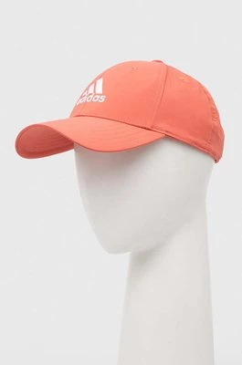 adidas czapka z daszkiem kolor różowy z aplikacją