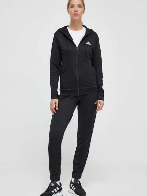 adidas dres Essentials