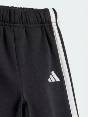 adidas Dres Essentials Jogger JD6484 Czarny Regular Fit
