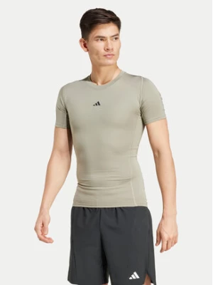 adidas Koszulka techniczna Techfit Compression JE6700 Zielony Slim Fit