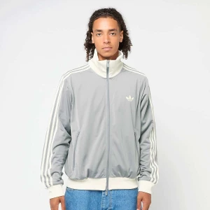 adidas Originals CROPPED TT grey three mężczyźni Komplety dresowe szary rozmiar Odzież