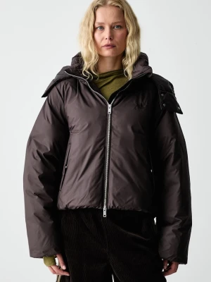 adidas Originals krótka kurtka damska Essentials Down Hooded Puffer brązowy