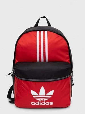 adidas Originals plecak kolor czerwony duży wzorzysty IS4561