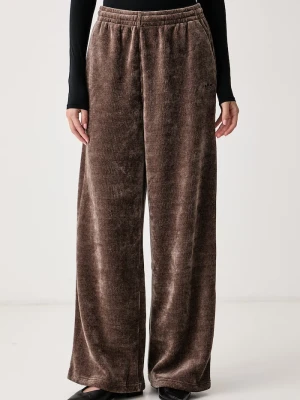 adidas Originals spodnie damskie Chenille brązowy