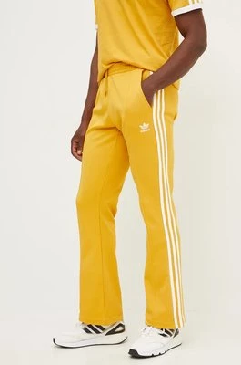 adidas Originals spodnie dresowe 70S Track Pant kolor żółty z aplikacją IX5223