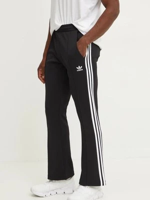 adidas Originals spodnie dresowe Adicolor 70s Track Pant kolor czarny z aplikacją IZ4807