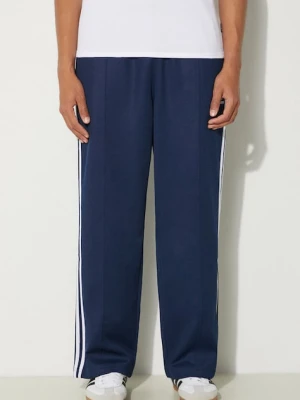 adidas Originals spodnie dresowe Adicolor Baggy Fit Firebird Pant kolor granatowy z aplikacją IZ2466