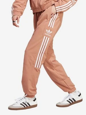 adidas Originals spodnie dresowe Adicolor Classics Lock-Up Trefoil Track Pants kolor brązowy z nadrukiem IA6356-BRAZOWY