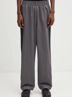 adidas Originals spodnie dresowe Baggy Tp męskie kolor szary z aplikacją JY1421