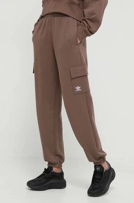 adidas Originals spodnie dresowe Cargo Jogger kolor brązowy z aplikacją IR5909