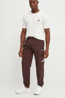 adidas Originals spodnie dresowe Cargo Pant kolor brązowy z aplikacją IX9621