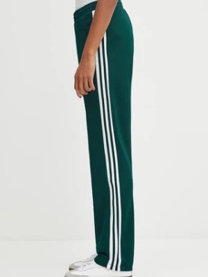 adidas Originals spodnie dresowe Classic Tp damskie kolor zielony gładkie JV7395
