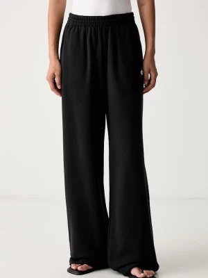 adidas Originals spodnie dresowe damskie bawełniane Essentials czarny