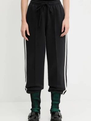 adidas Originals spodnie dresowe Fb Trackpant damskie kolor czarny z aplikacją JW7324