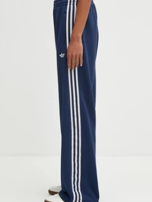 adidas Originals spodnie dresowe Firebird Tp damskie kolor granatowy z aplikacją JV7524