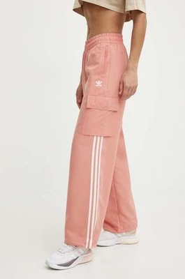 adidas Originals spodnie dresowe kolor różowy z aplikacją IZ0715