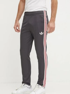 adidas Originals spodnie dresowe Manchester United Beckenbauer Track Pant kolor szary z aplikacją IY0044