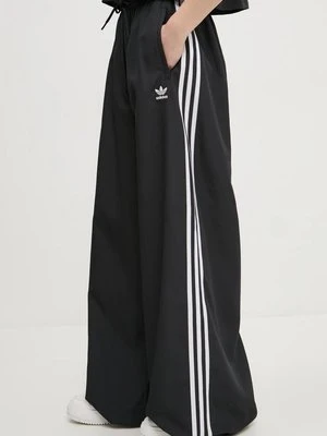 adidas Originals spodnie dresowe OVERSIZED TP kolor czarny z aplikacją JD3390