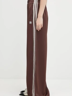 adidas Originals spodnie dresowe Satin Tp Wl damskie kolor brązowy z aplikacją KD2541