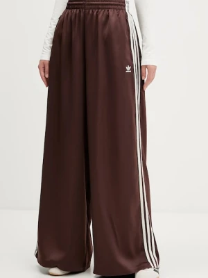 adidas Originals spodnie dresowe Satin Tp Wl damskie kolor brązowy z aplikacją KD2541