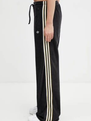 Zdjęcie produktu adidas Originals Terry Towel Firebird spodnie dresowe damskie