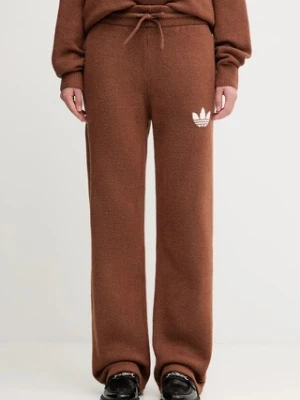 adidas Originals spodnie dresowe z domieszką wełny Knitted Pants damskie kolor brązowy z nadrukiem KF2535
