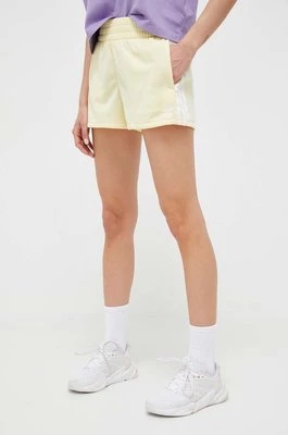 adidas Originals szorty damskie kolor żółty z aplikacją high waist