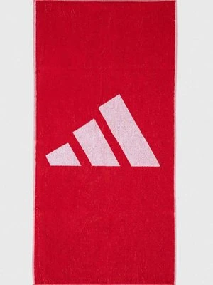 adidas Performance ręcznik kolor czerwony IR6243