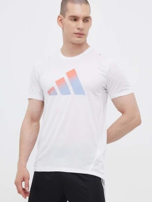 adidas Performance t-shirt do biegania Run Icons kolor biały z nadrukiem