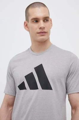 adidas Performance t-shirt treningowy Train Essentials Feelready Logo kolor szary z nadrukiem IB8276