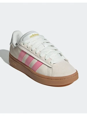 adidas Skórzane sneakersy "Grand Court Alpha 00s" w kolorze beżowym rozmiar: 38